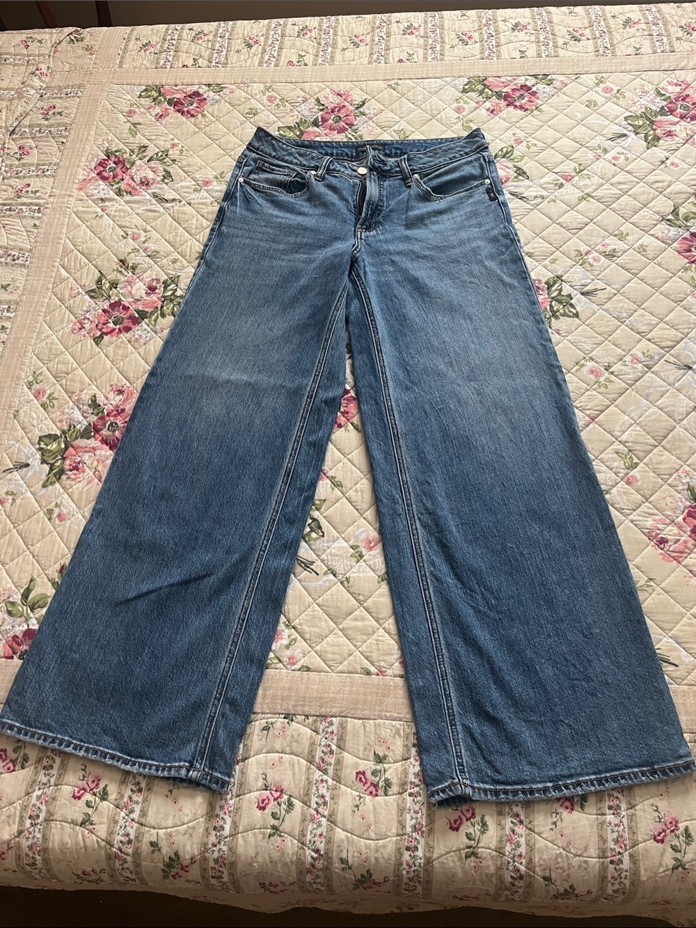 Silver Jeans Wide-Leg Flare Jeans in Blue Denim